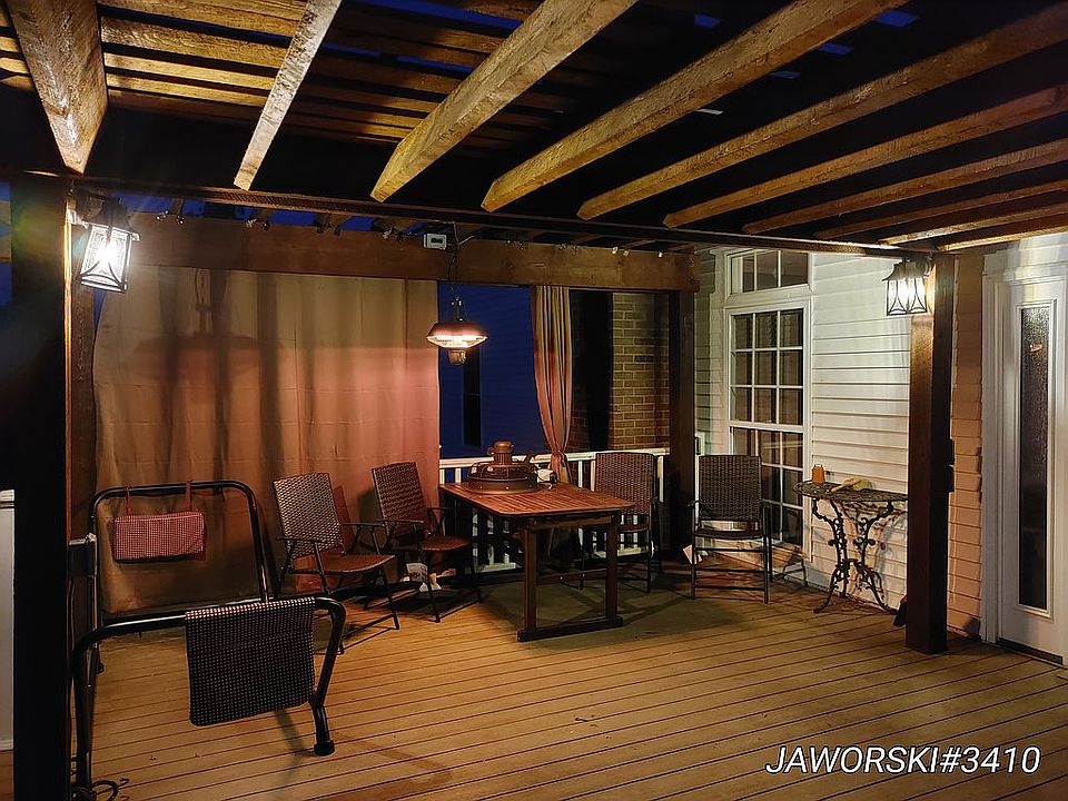 Pergola Dining