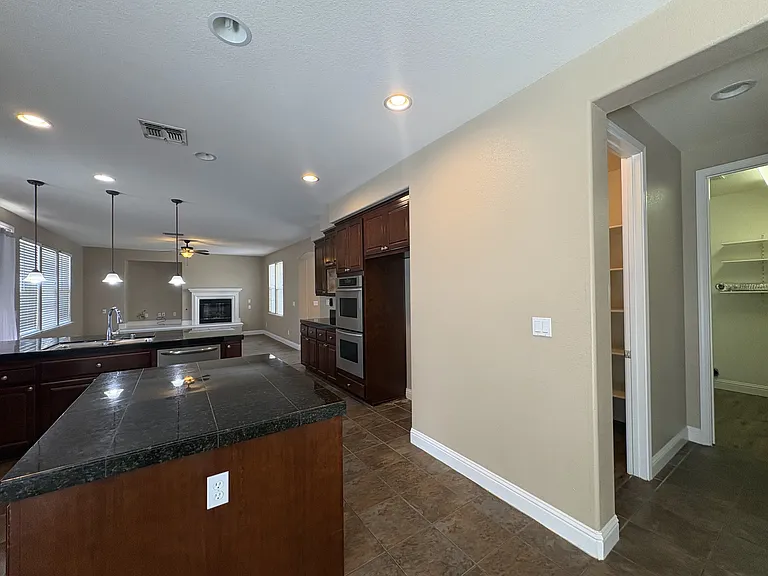 1362 Snake Creek Dr — Photo 8