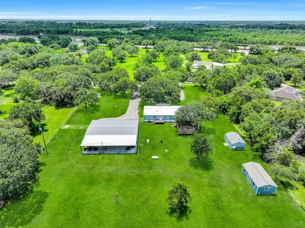 18424 Avenue A, Alvin, TX 77511