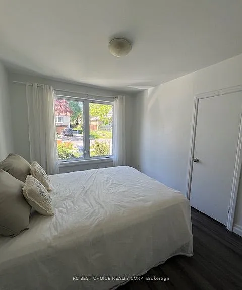 173 Poyntz Ave — Photo 23
