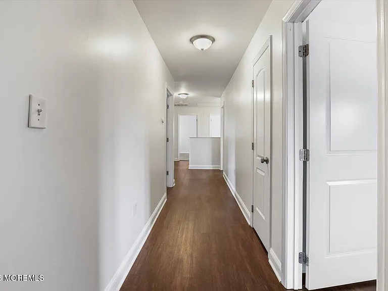 247 Sprucewood Dr — Photo 17