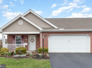 16 Redbud Dr, Mechanicsburg, PA 17050