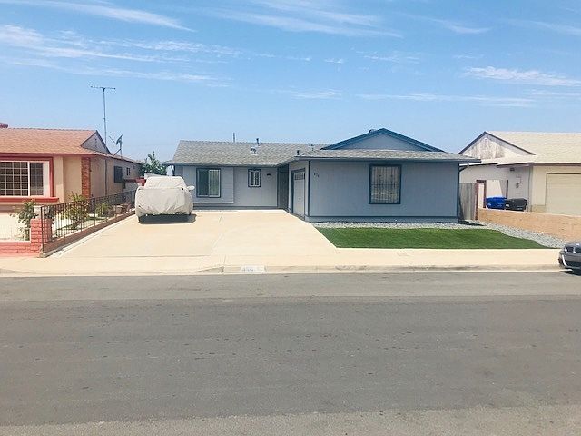 1st image of 836 Orchid Way