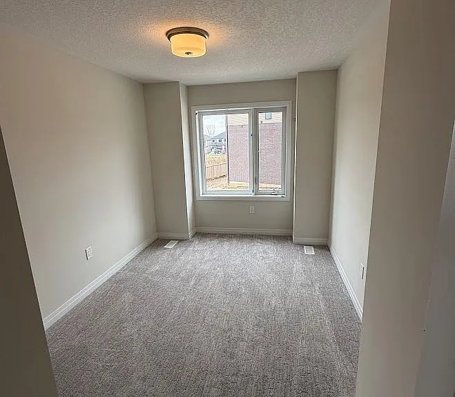 660 Colborne St W #13 — Photo 17
