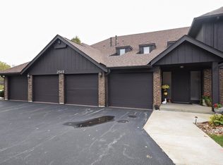 2515 E Lakeshore Dr #A, Crown Pt, IN 46307