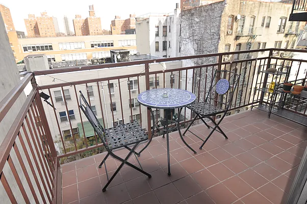 Rented by Nest Seekers International | media 18