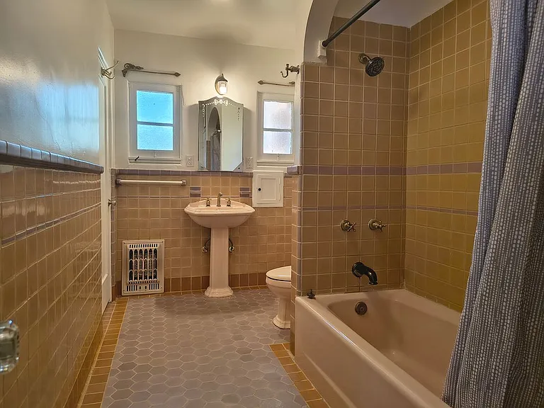 5420 Palma Ave #1 — Photo 14