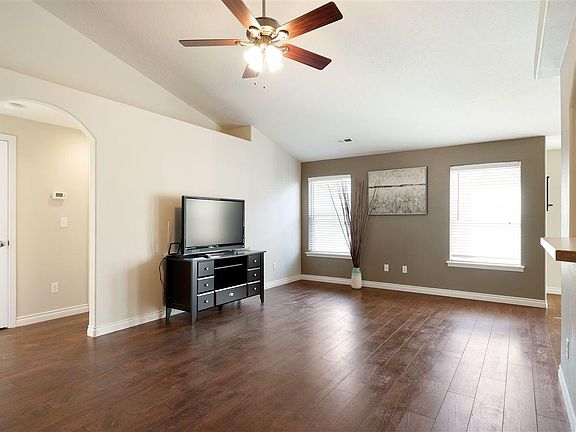 5th image of 5704 Robert Wayne Dr