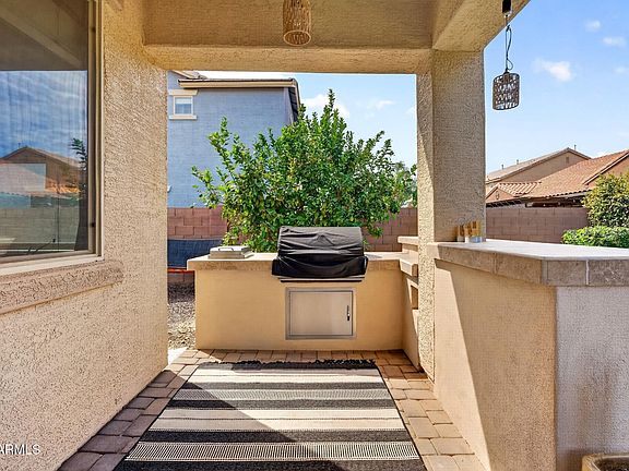3rd image of 2042 E FLINTLOCK Drive