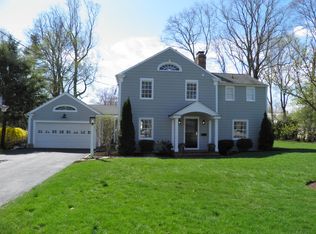 36 Brooks Rd, New Canaan, CT 06840