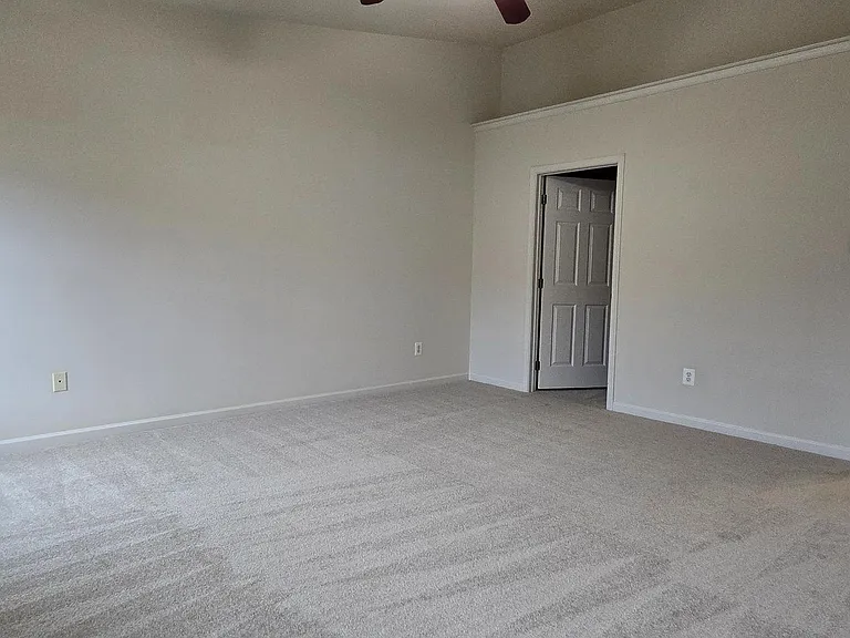 22614 Welborne Manor Sq — Photo 23