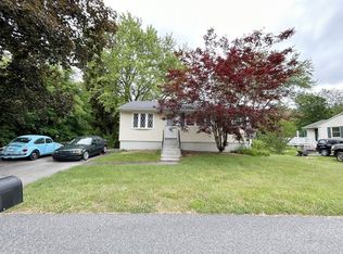 18 Robin Rd, Westborough, MA 01581