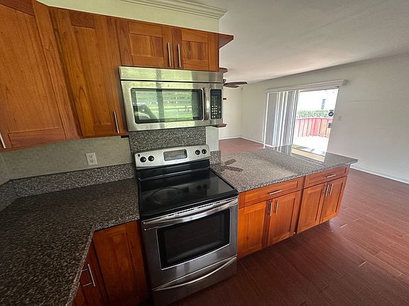 5th image of 47-418 Hui Iwa St #14