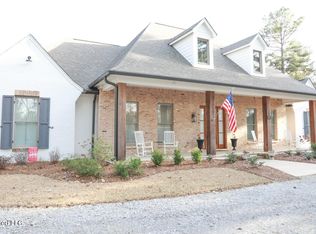 545 Twelve Oaks Trce, Canton, MS 39046