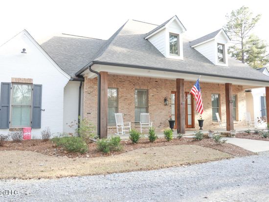 545 Twelve Oaks Trce, Canton, MS 39046