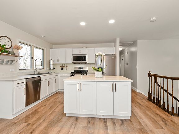 3rd image of 20148 S Greenfield Ln