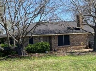 163 Creekview Dr E, Red Oak, TX 75154
