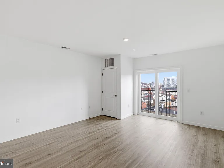 915 N Broad St #606 — Photo 6