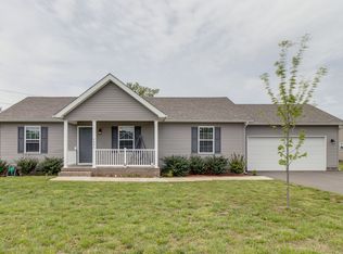 2004 Cheznie Ct, Columbia, TN 38401