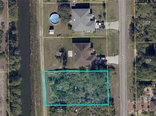 1821 Laurie St, Lehigh Acres, FL 33972
