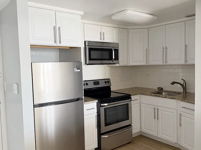 2800 N Flagler Dr #613 — Photo 2