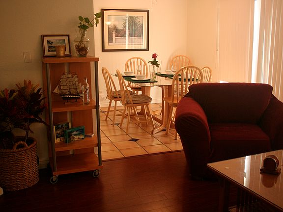 Living room & Dinning