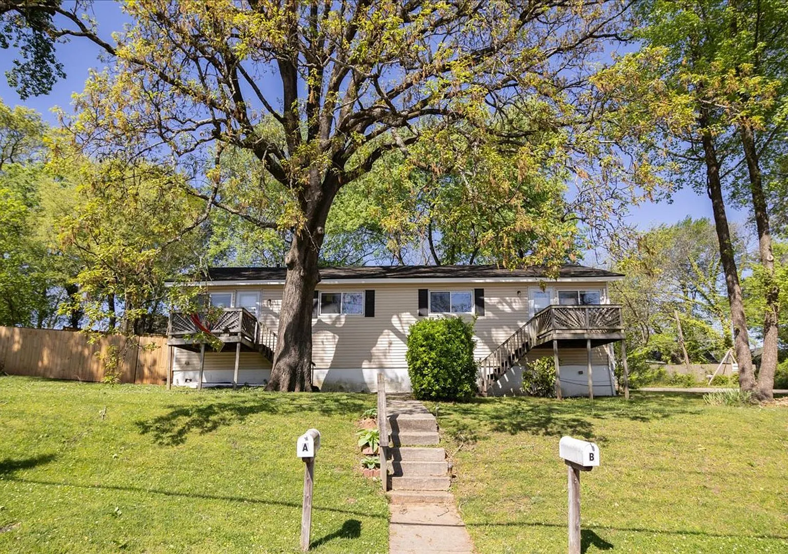 2bd/1ba Duplex Unit in the Heart of Howell Station Minutes from W. Midtown!! — Photo 2