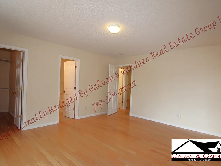 4230 Kyle Ln — Photo 7