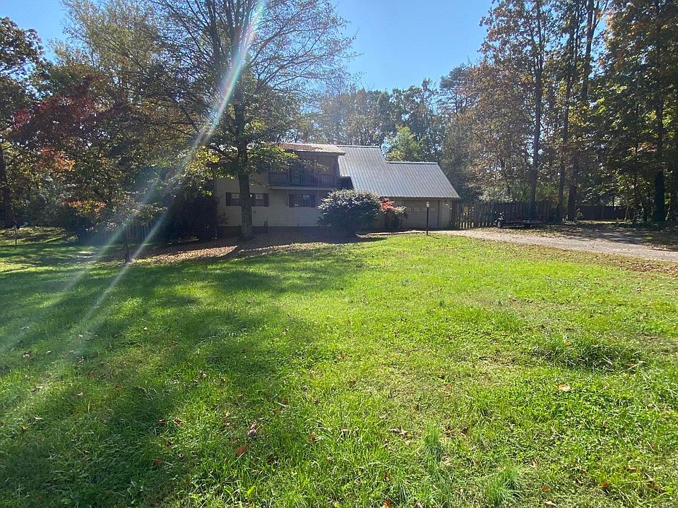 1st image of 128 Oak Hills Dr