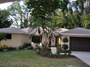 685 Sandy Hook Rd, Palm Harbor, FL 34683