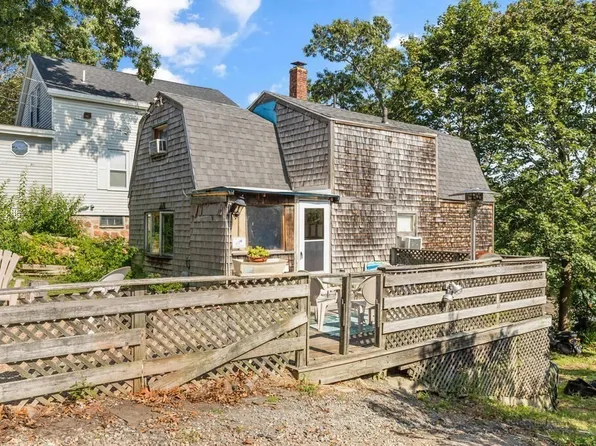 19 Hawthorne Rd, Gloucester, MA 01930