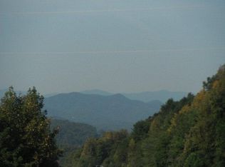 13 Archie Point, Franklin, NC 28734