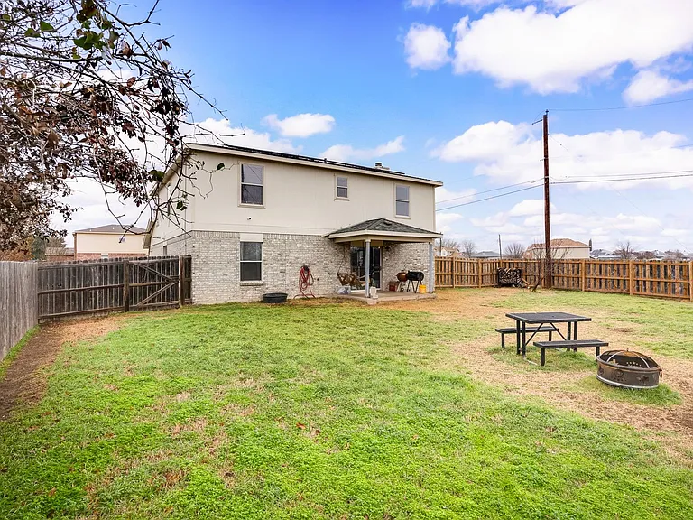 2500 Waterfall Dr — Photo 26