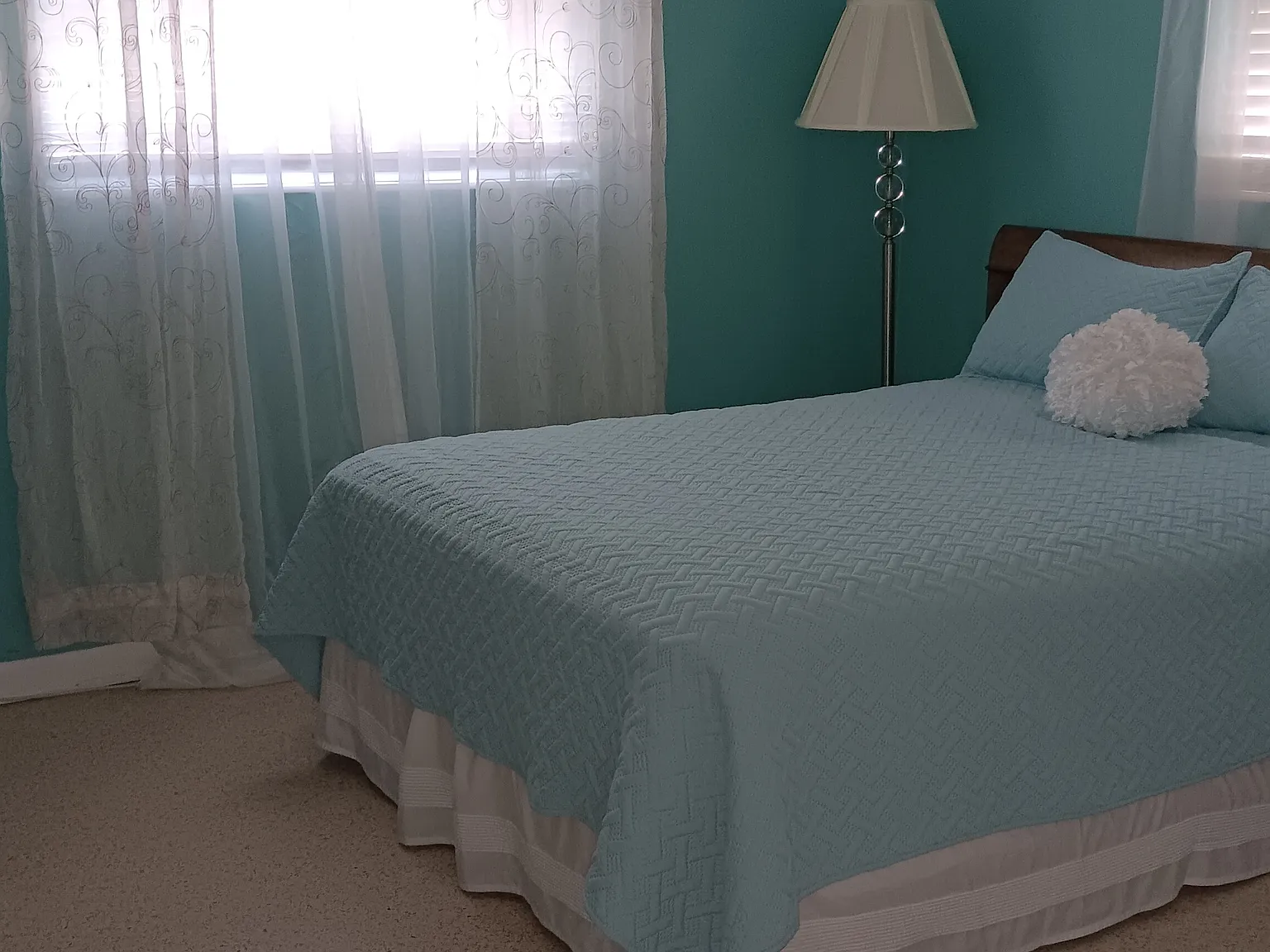 2747 Cypress Dr — Photo 2