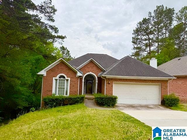 1st image of 5041 Lakeview Cir