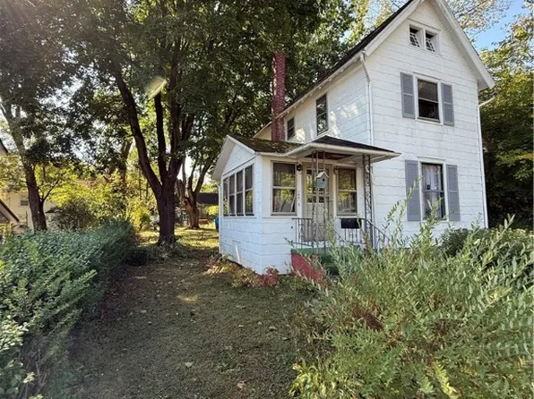 109 W Ridge Ave, Sharpsville, PA 16150