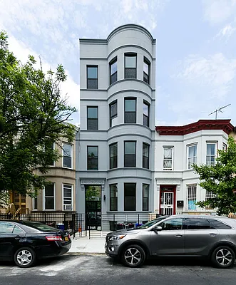 Rented by Nooklyn NYC LLC | media 48