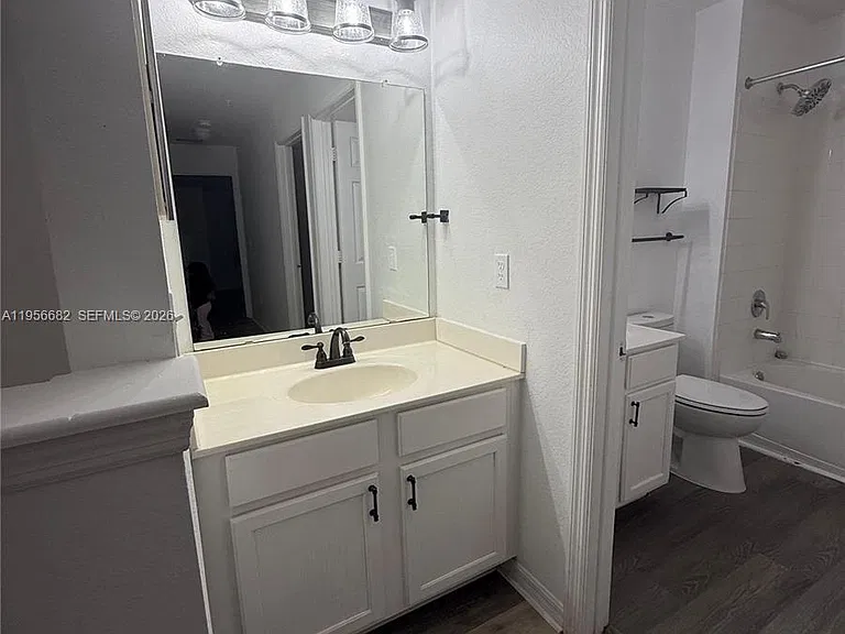 4003 Santa Maria Dr #101 — Photo 13