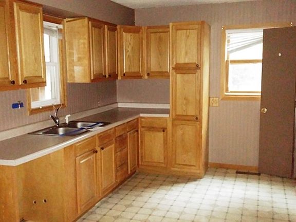 3rd image of 24984 Leghorn Dr