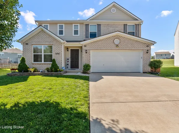 6783 Brittany Oak Dr, Louisville, KY 40229