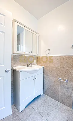 Rented by City Connections Realty | media 30