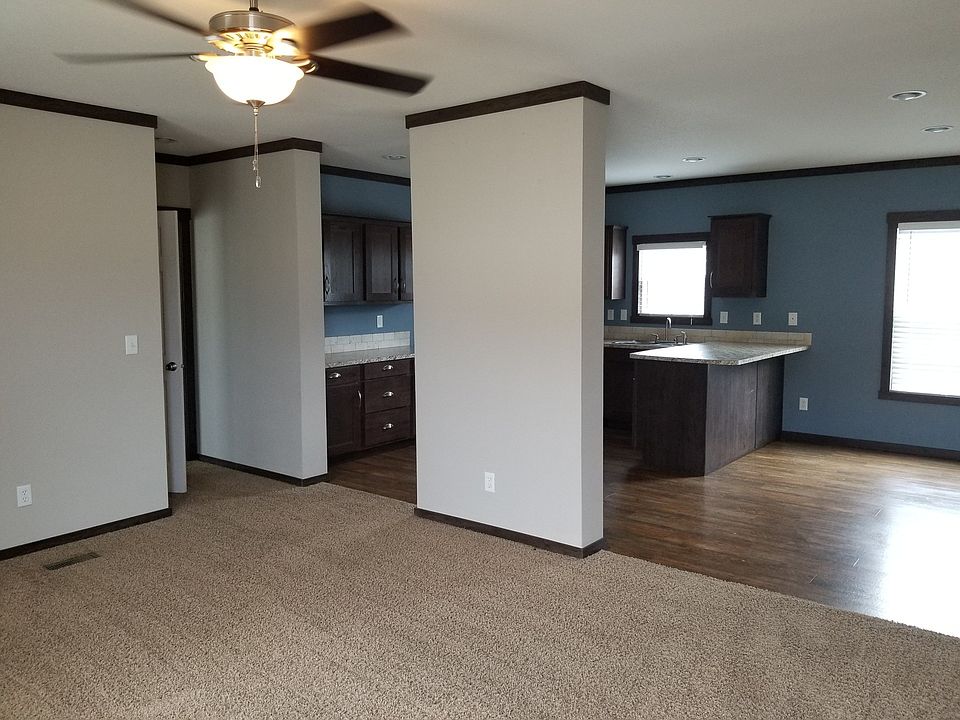 2nd image of 289 Silver Peak Dr #542