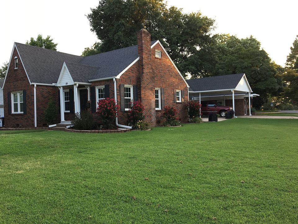 Entire Corner Lot