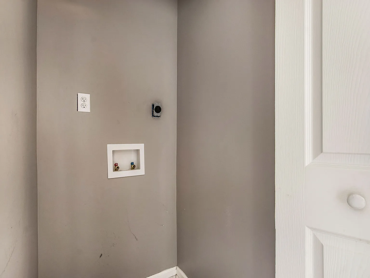 1 bed, $1,025 — Photo 4