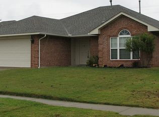 4221 Snowy Owl Dr, Norman, OK 73072