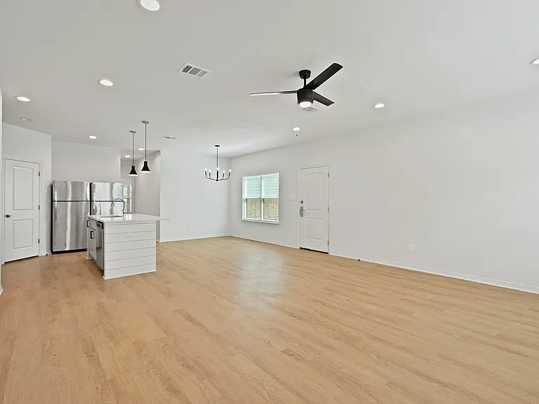 Cooner Residenace — Photo 16