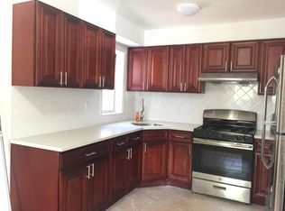 5749 157th St, Flushing, NY 11355
