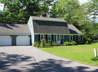 32 Applegate Ln #32, Falmouth, ME 04105