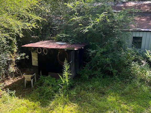 5th image of 15546 Broadus Rd