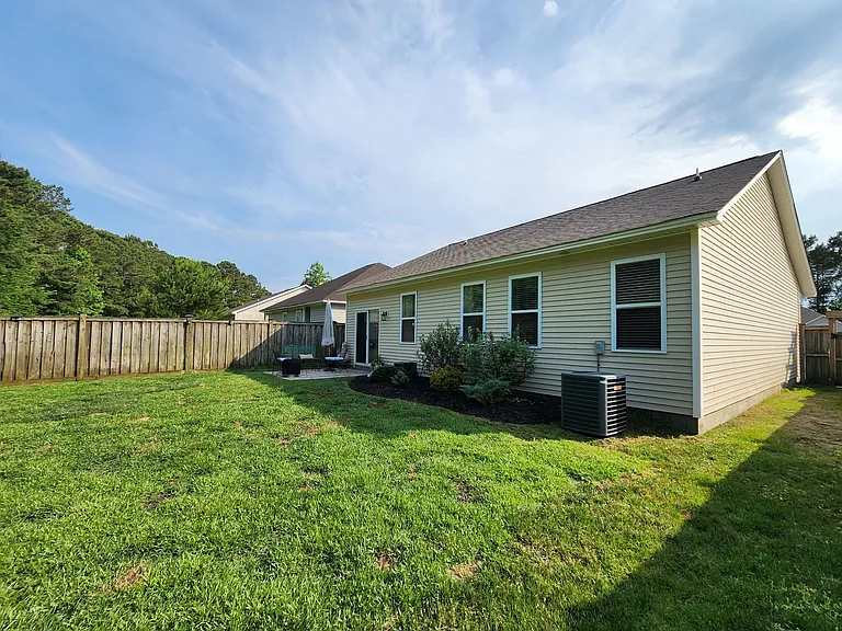 212 Sand Pebble Dr SE — Photo 37
